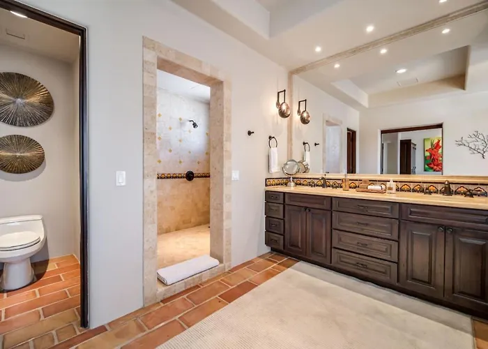 Holiday home 4bd 2-level Penthouse 5-star Beachfront Paradise. Cabo San Lucas