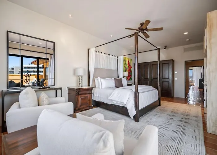 4bd 2-level Penthouse 5-star Beachfront Paradise. Cabo San Lucas