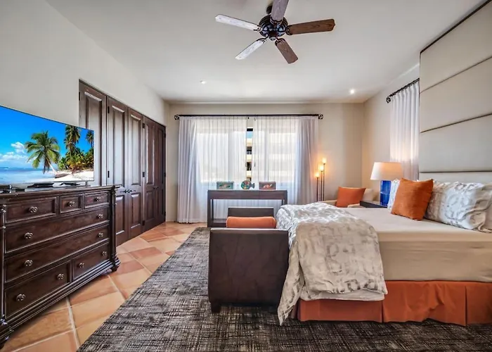 4bd 2-level Penthouse 5-star Beachfront Paradise. Cabo San Lucas
